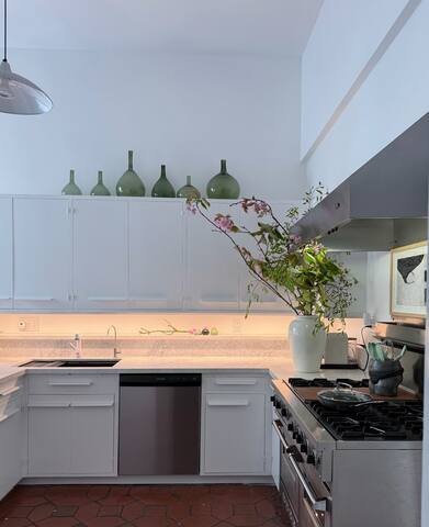 House Of Light gallery image 2