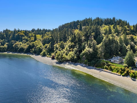 Cozy Waterfront Retreat 180° Rainier-Seattle VIEWS