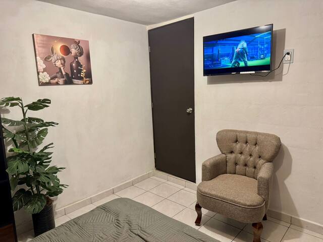 El Hostalito Metepec managed Airbnb listing 1