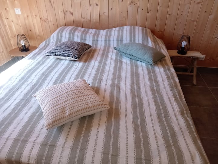 საძინებელი 3