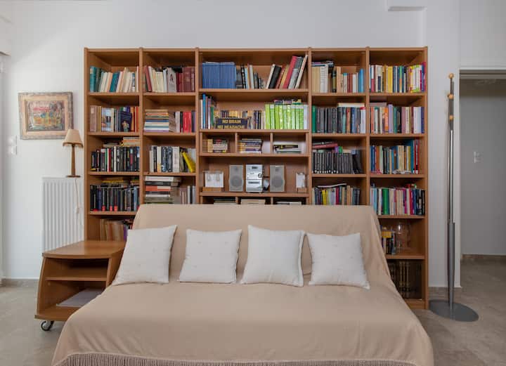 סלון עם ספה