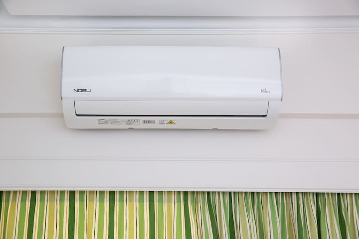 Spacious 3 Bedroom Apartment With Large Balcony gallery image 3