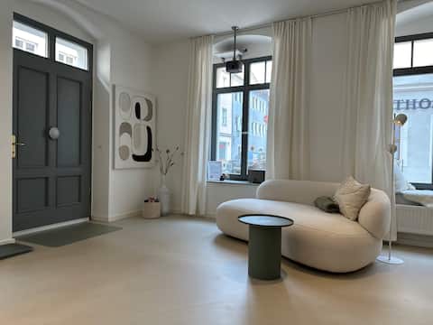 Top Airbnb: Super central with parking, mirrored windows in Pirna