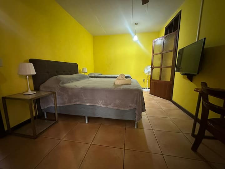 საძინებელი 1