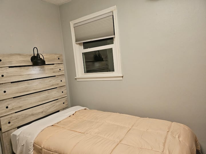 საძინებელი 2