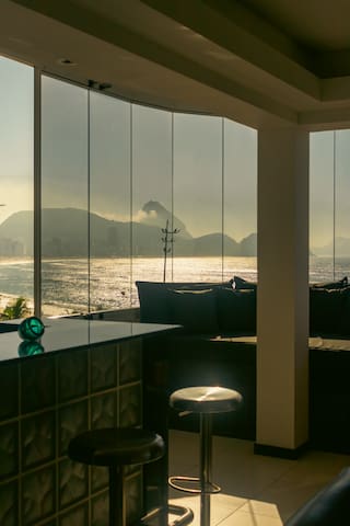 Beachfront Copacabana Art Déco Charm