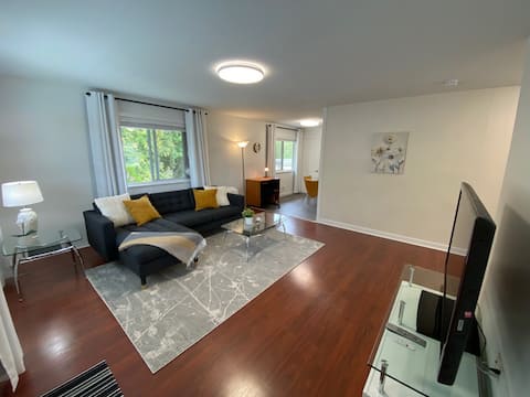 Popular Airbnb listing: Langley Chic & Cozy Retreat! in Murrayville