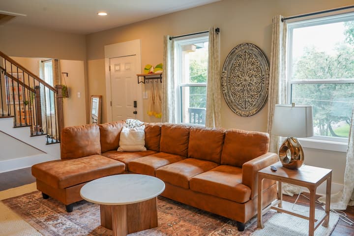 Pickleball Dream House In Crestwood - Birmingham, AL
