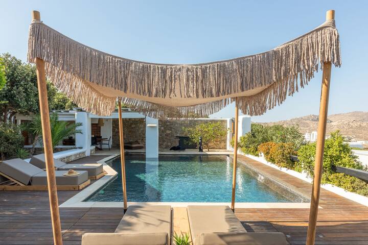 Myconian Platinum Deluxe by Whitelist Mykonos gallery image 3