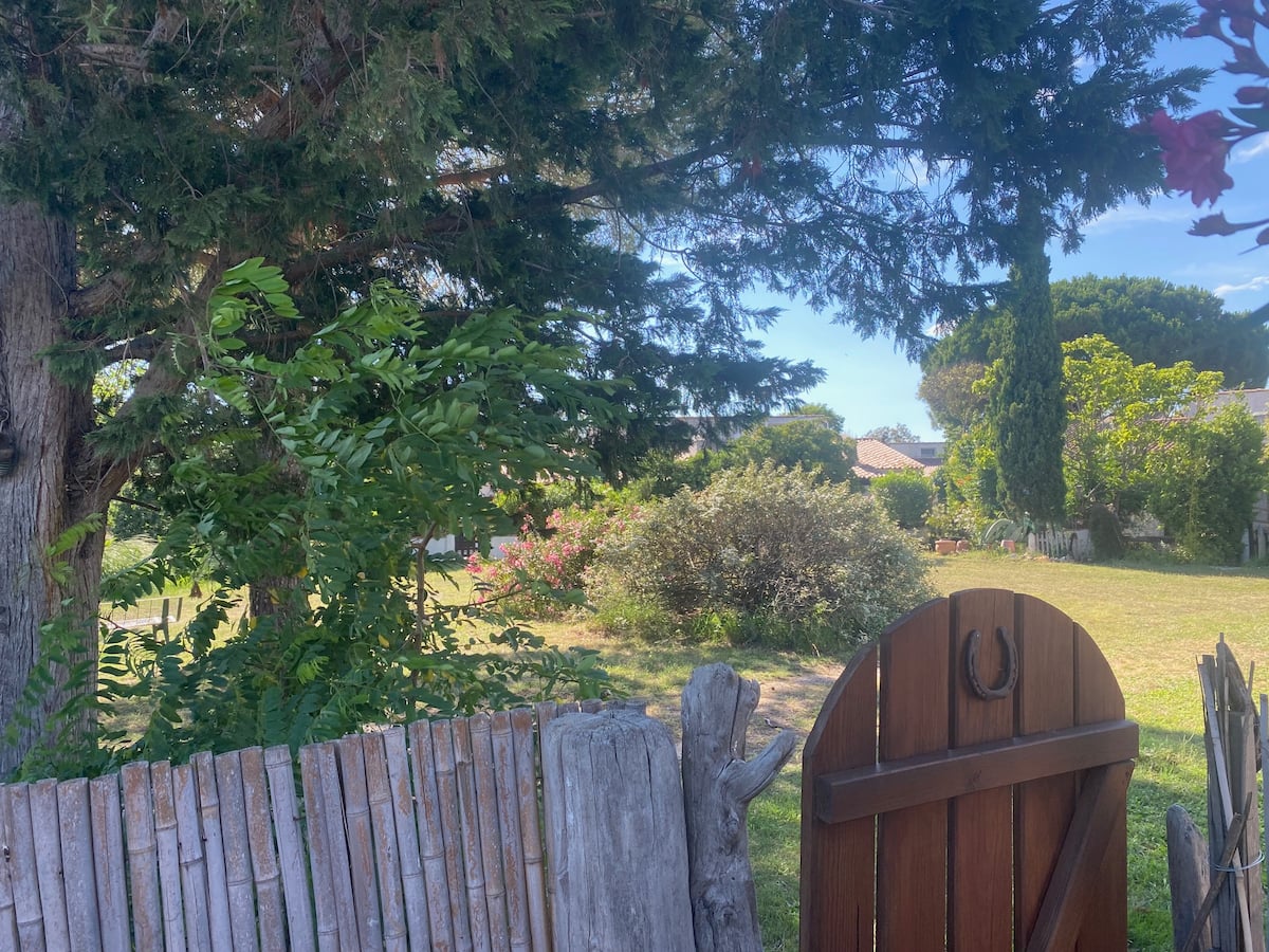 Terrasse du Mazet des Jasses de la Sauvagine, sans vis-à-vis et au calme absolu