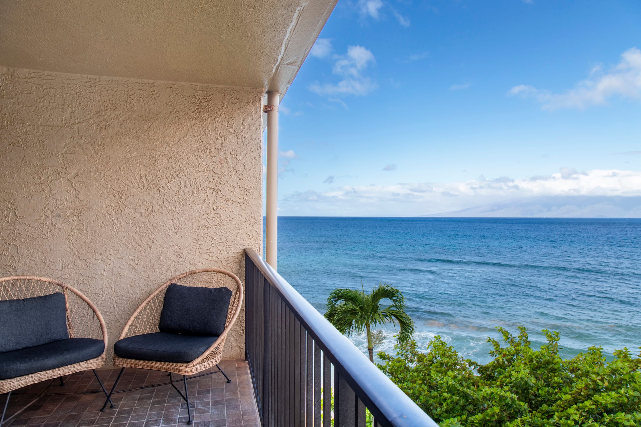 Condo in Lahaina · ★4.81 · 3 bedrooms · 4 beds · 2 private baths - Image 42