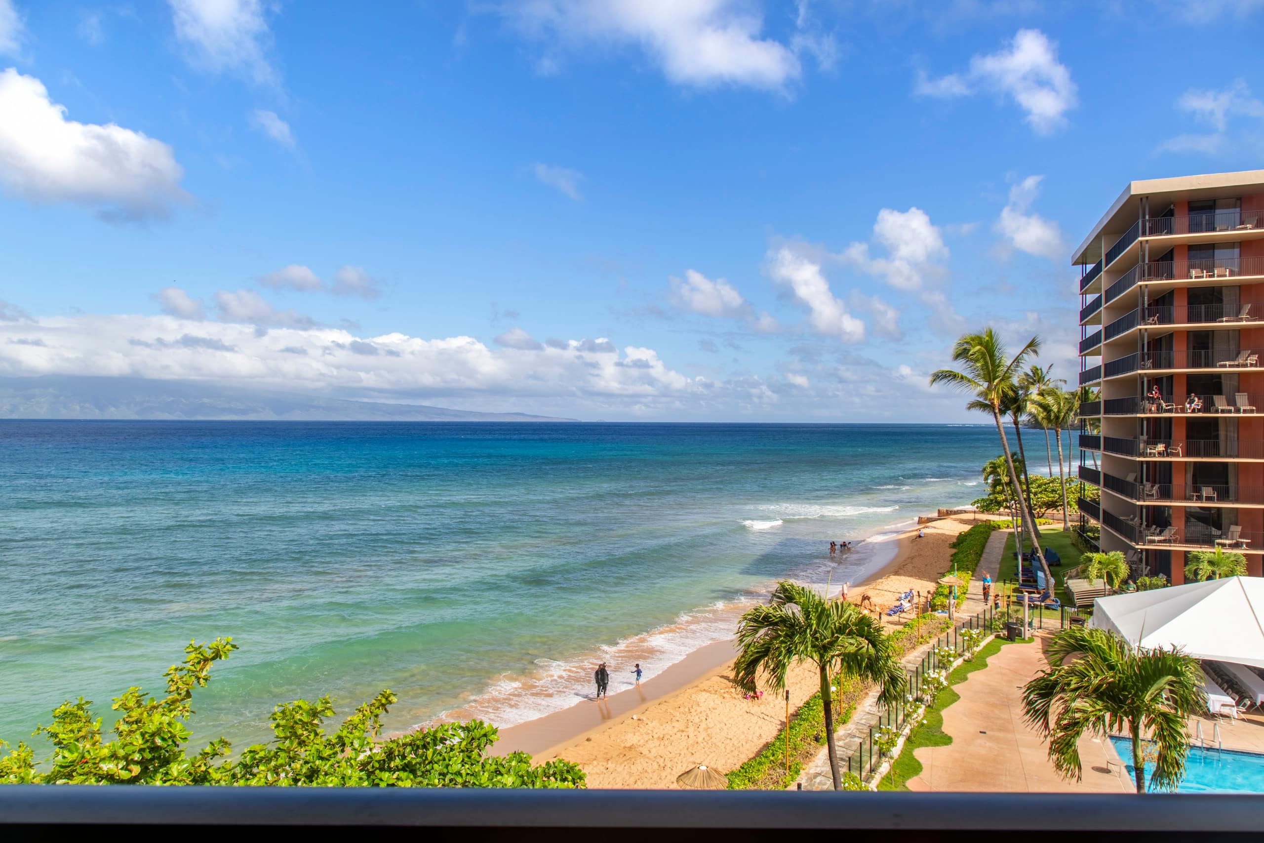 Condo in Lahaina · ★4.81 · 3 bedrooms · 4 beds · 2 private baths - Image 45