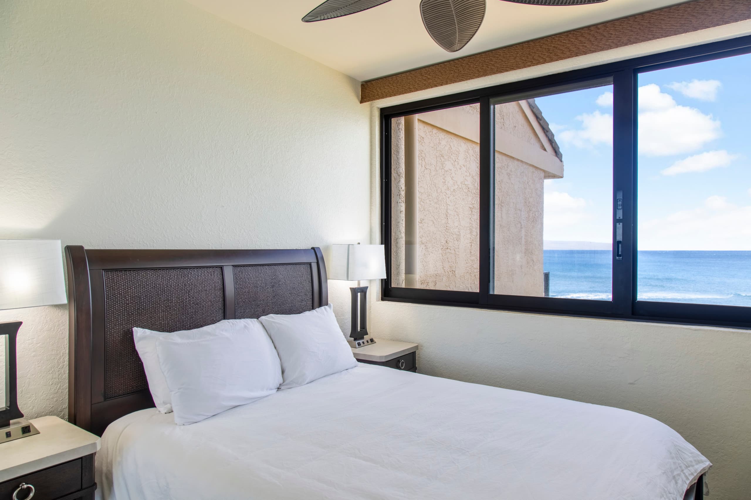 Condo in Lahaina · ★4.81 · 3 bedrooms · 4 beds · 2 private baths - Image 48