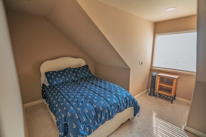 საძინებელი 1