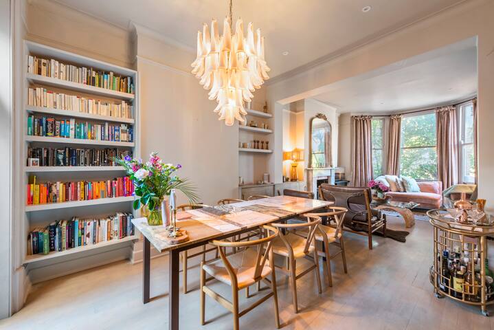 Exquisite 3 bedroom Townhouse