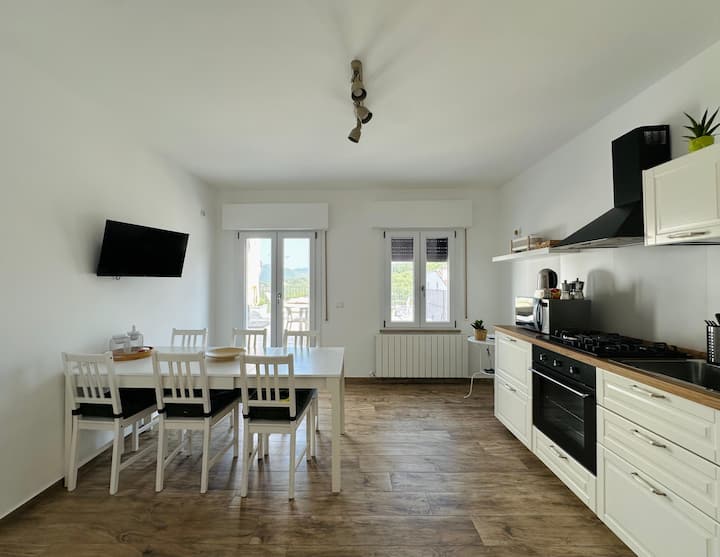 Casa Vista Lago Con Terrazza E 3 Camere Private - Villa Santa Maria
