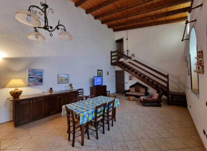Stanzetta Con Bagno E Cucina-soggiorno - Partinico