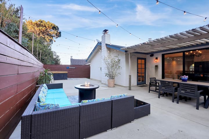 Spacious 5BR, 3BA | King Bed | Hot Tub | Fire Pit