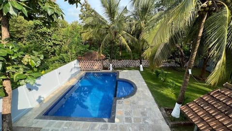 Ultra Luxurious Villa, Private Swimming pool