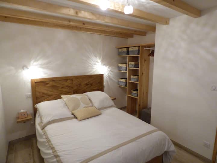 საძინებელი 1