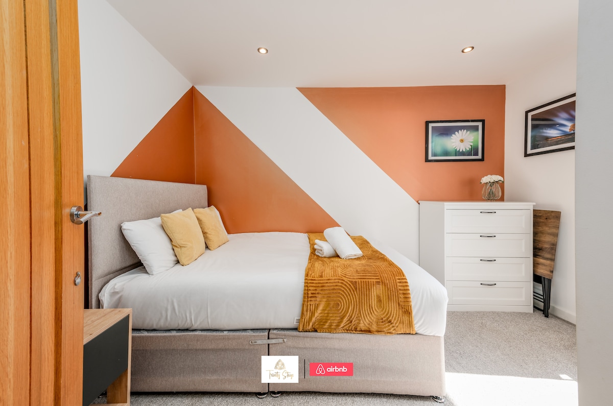 Dormitorio en Trinity Stays Short Lets & Serviced Accommodation