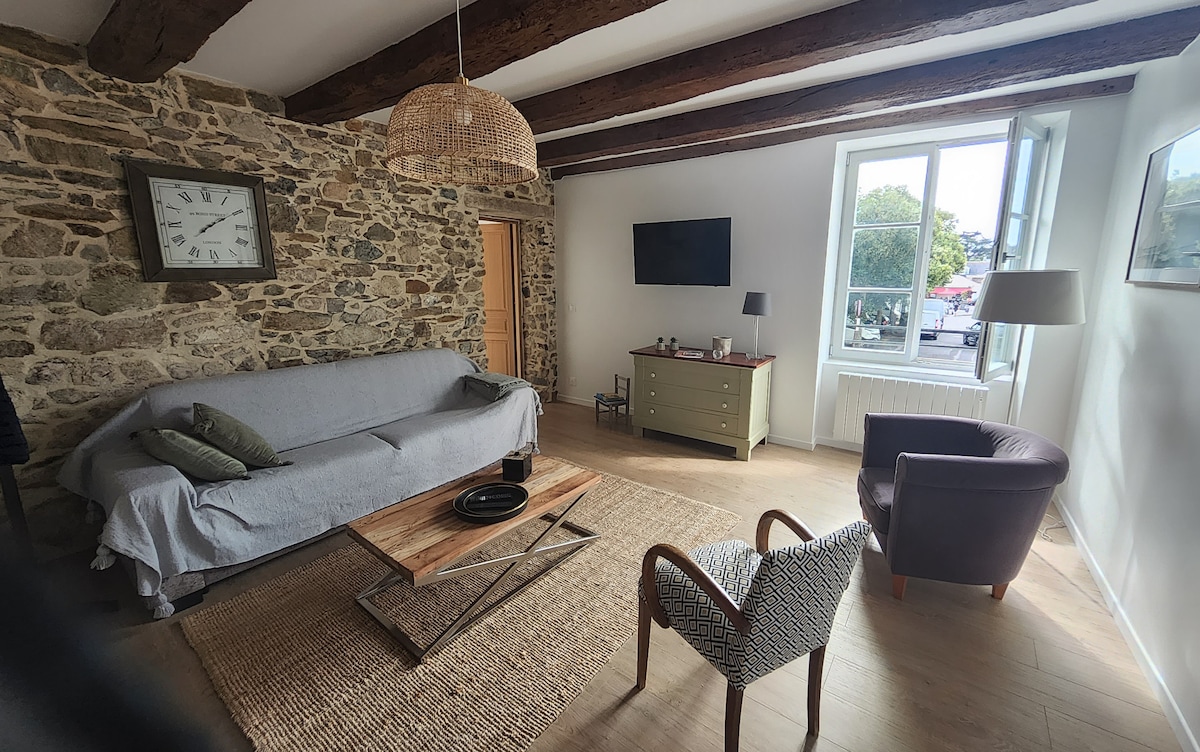 Airbnb performant: Charming renovation in a 17th century building. à Le Croisic