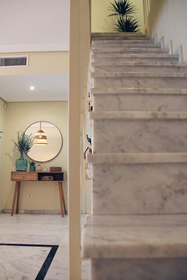 Spacious, Modern And Cozy Duplex. Near The Sea! - Marbella