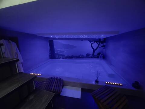 8 min to amalfi coast/sauna & jacuzzi+free parking