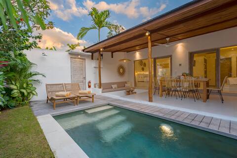 2bd private villa in Nyanyi beach next to Luna BC