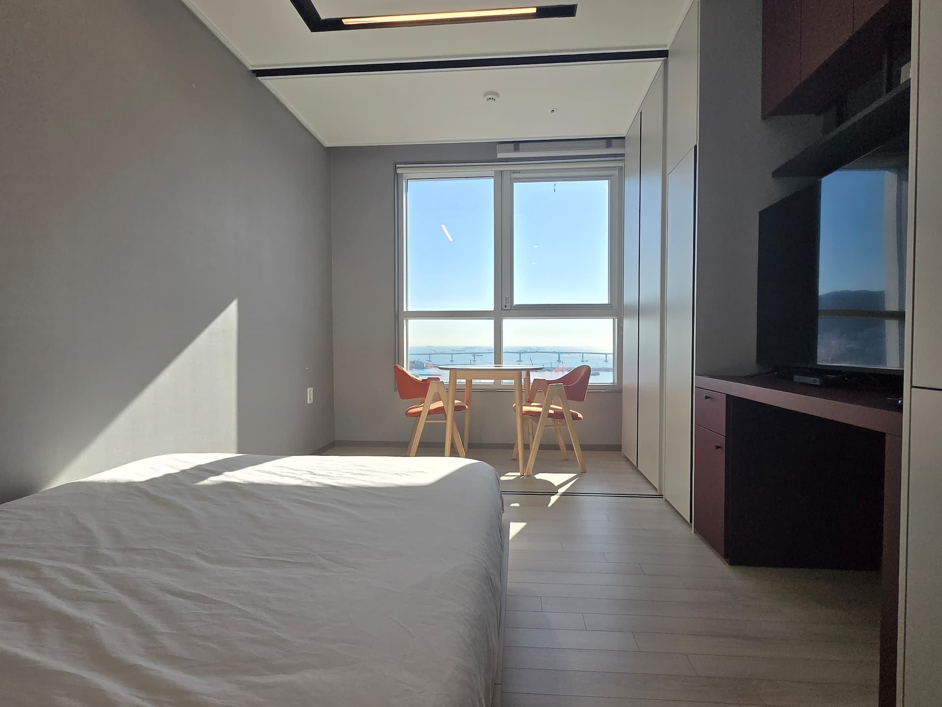 [DO] #OceanView #QueenBed #JagalchiMarket #InternationalMarket #Residence #LuxuryAmenities