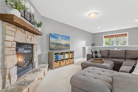 Open Concept | Hot Tub | Ping Pong