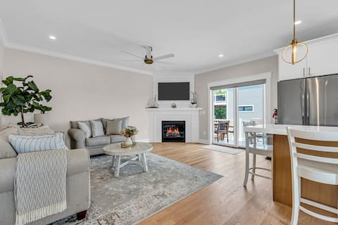 Streaming TVs | Espresso Bar | Linens + Towels