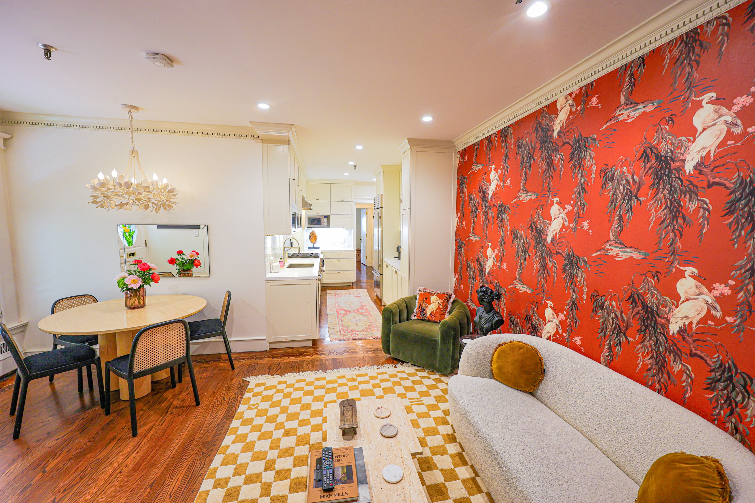 Condo in San Francisco · ★4.93 · 2 bedrooms · 2 beds · 1 bath - Image 3