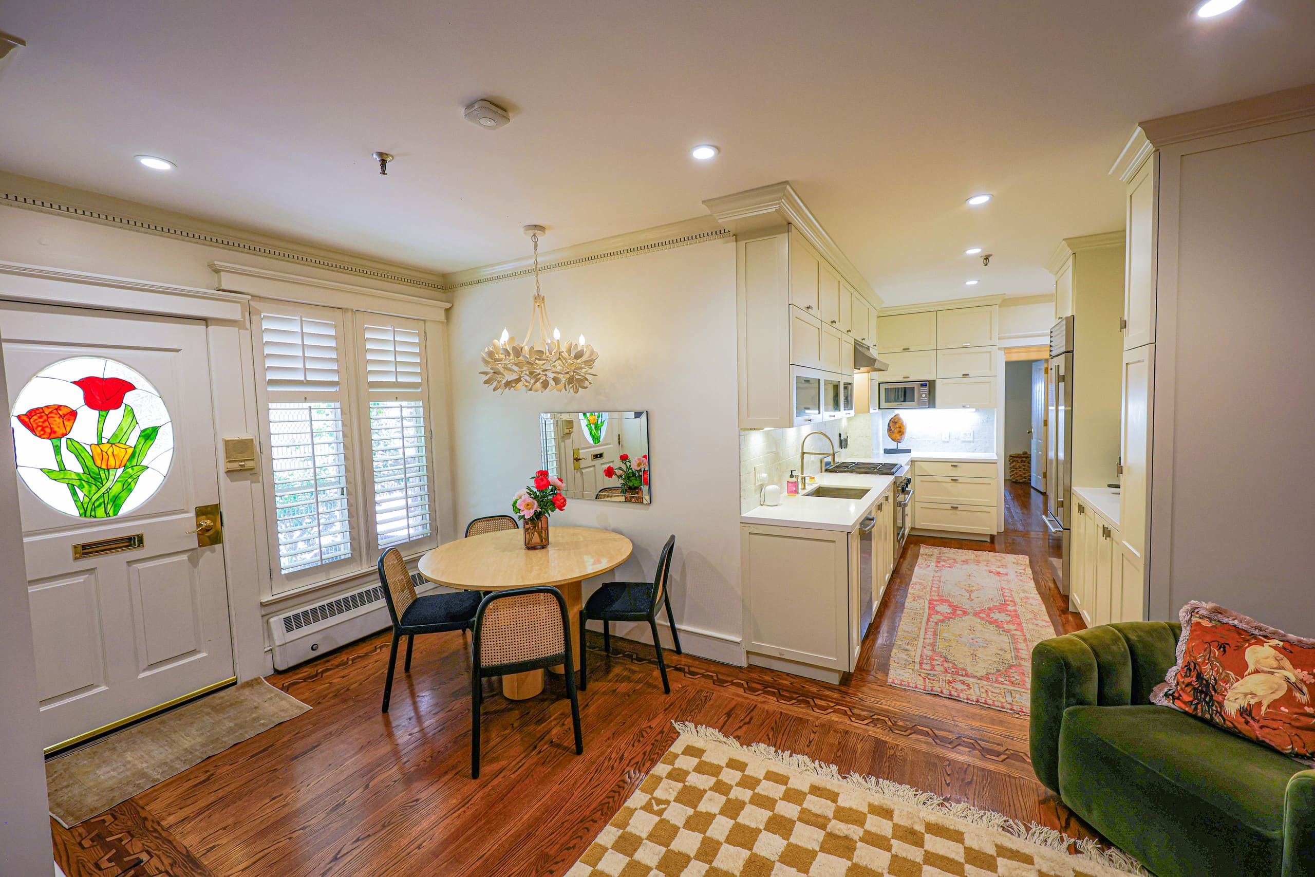 Condo in San Francisco · ★4.93 · 2 bedrooms · 2 beds · 1 bath - Image 4