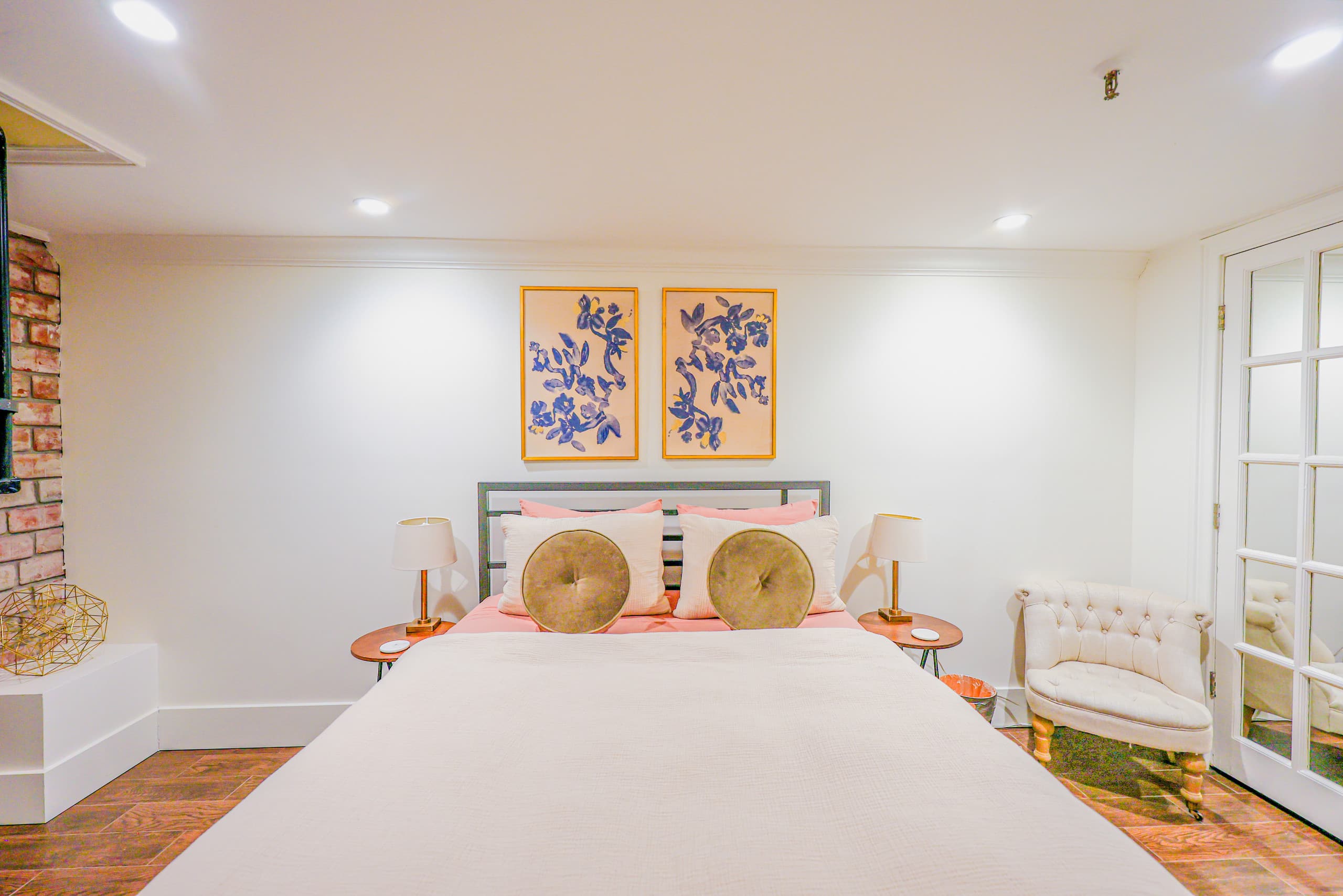 Condo in San Francisco · ★4.93 · 2 bedrooms · 2 beds · 1 bath - Image 33