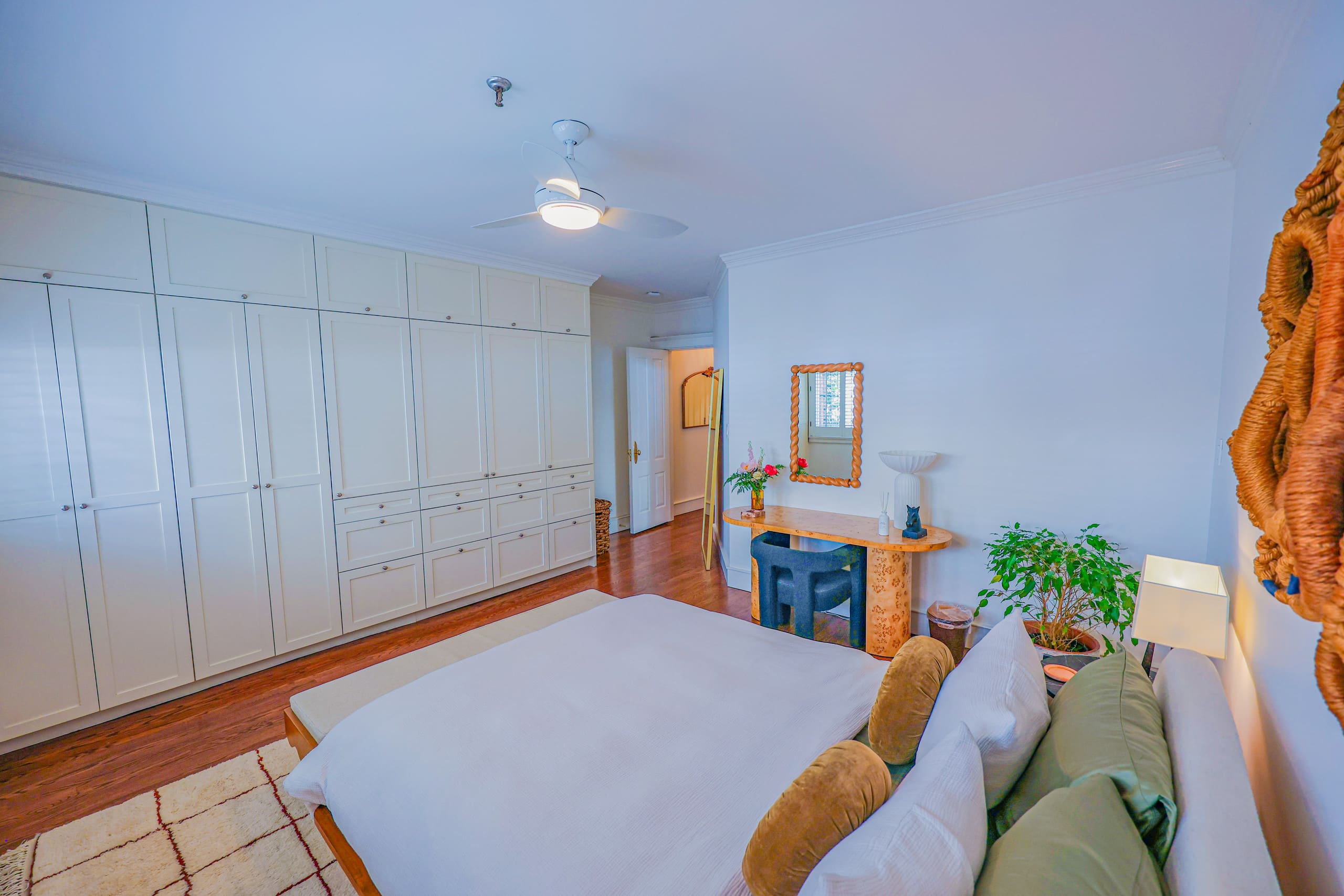 Condo in San Francisco · ★4.93 · 2 bedrooms · 2 beds · 1 bath - Image 27