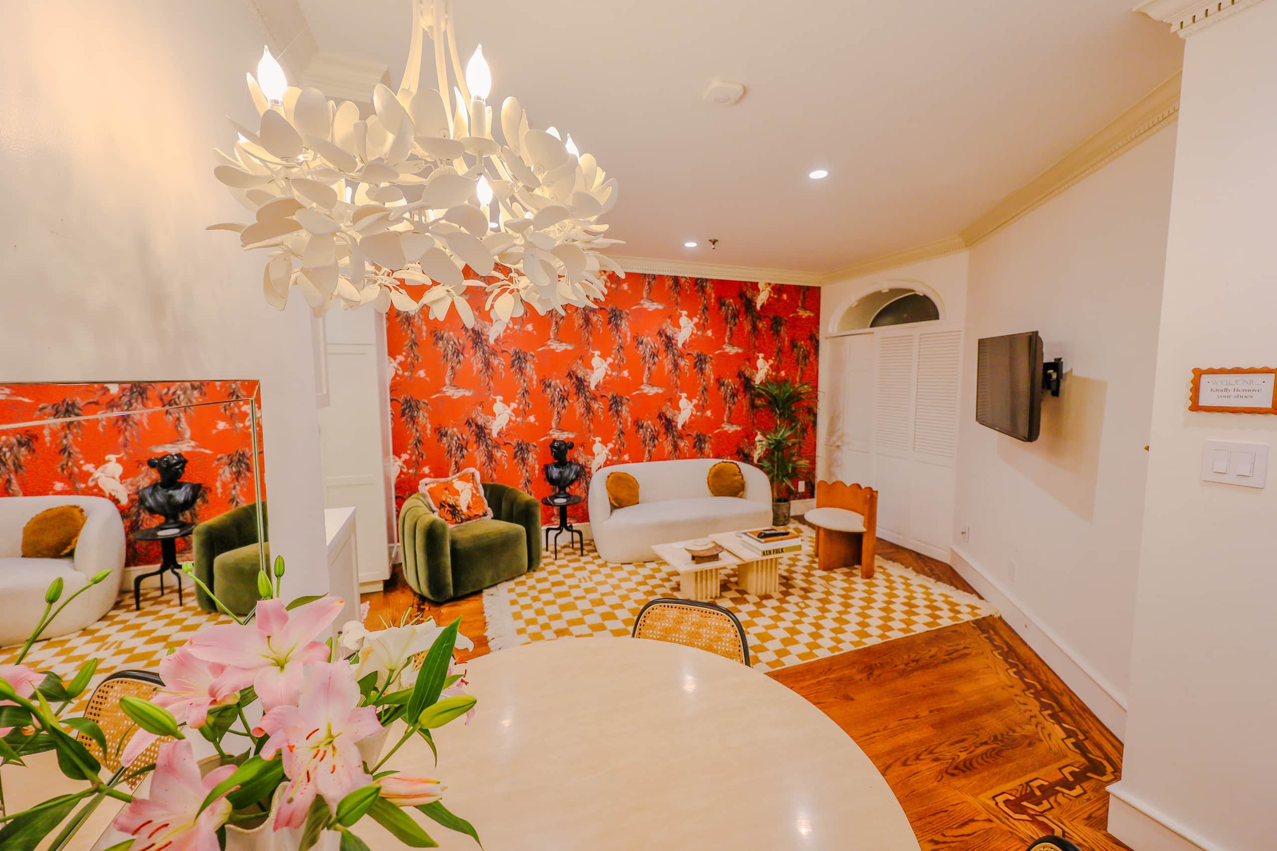 Condo in San Francisco · ★4.93 · 2 bedrooms · 2 beds · 1 bath - Image 19