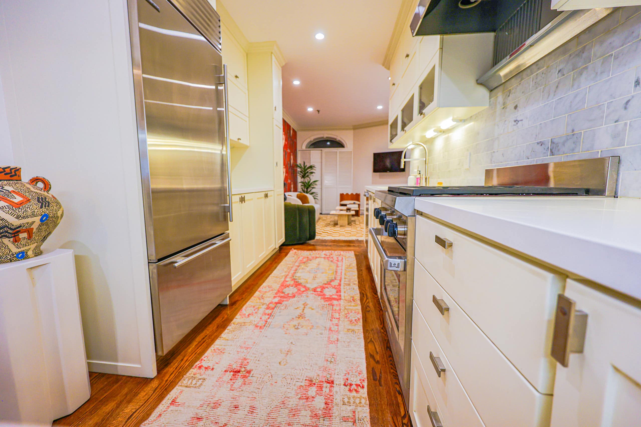 Condo in San Francisco · ★4.93 · 2 bedrooms · 2 beds · 1 bath - Image 9