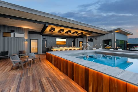 Marvelous Modern Luxury Suite Boat Slip Downtown