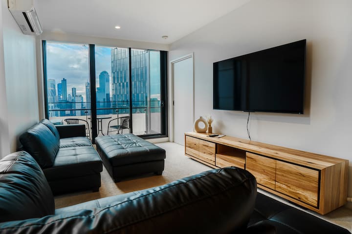 Luxurious Southbank Retreat