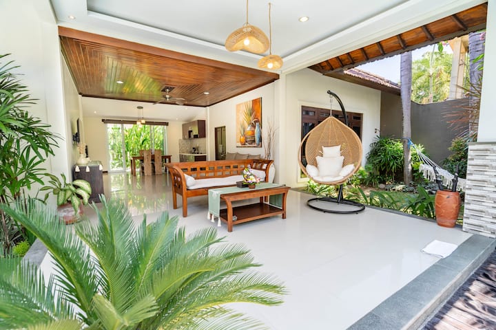 Elegant Villa Gracia – 400m To Seminyak Beach - Seminyak