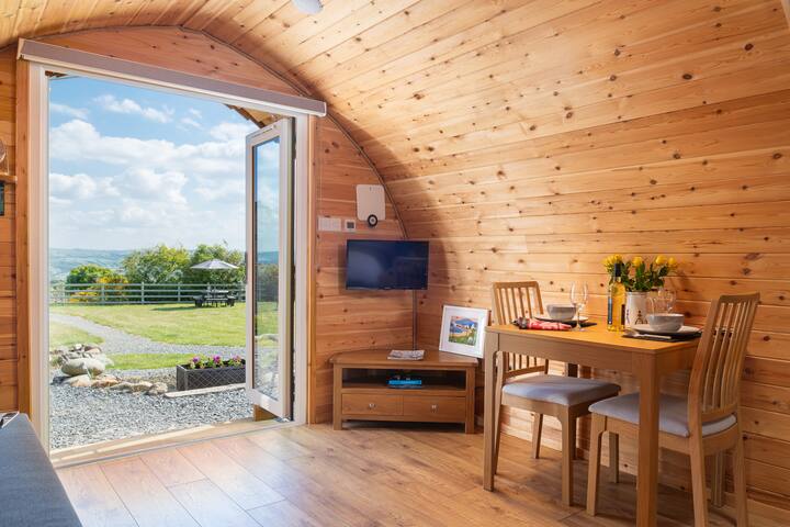 Glampio Pengloddfa - Pod Siabod - Colwyn Bay