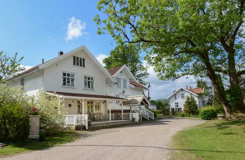 Paulsens Hotel - All 10 rooms
