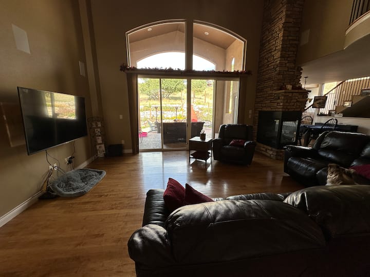 Westside Wildlife View Private Mtn Room & Bath - Colorado Springs, CO