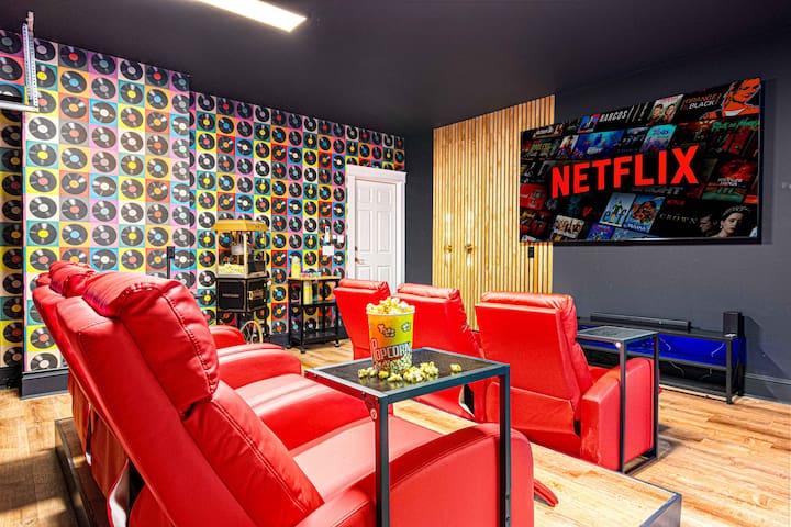 Sleeps 20! | Asheville Oasis | Theater | Sauna