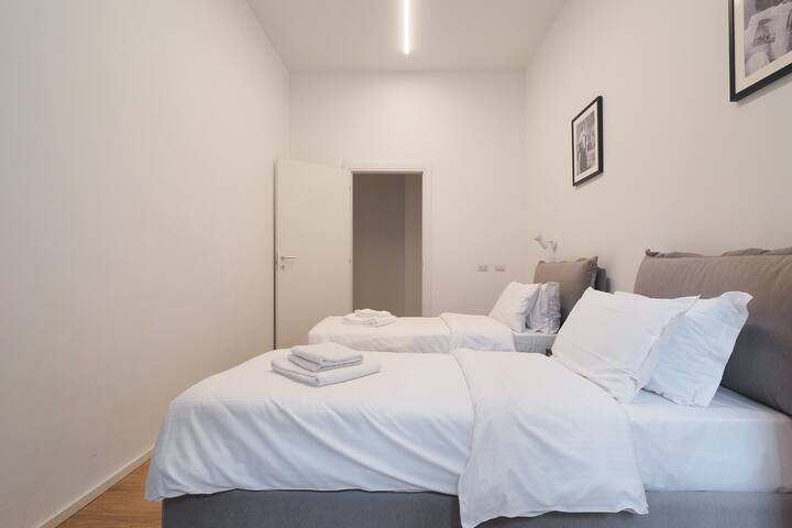 Luxury Missori Apartment I gallery image 4