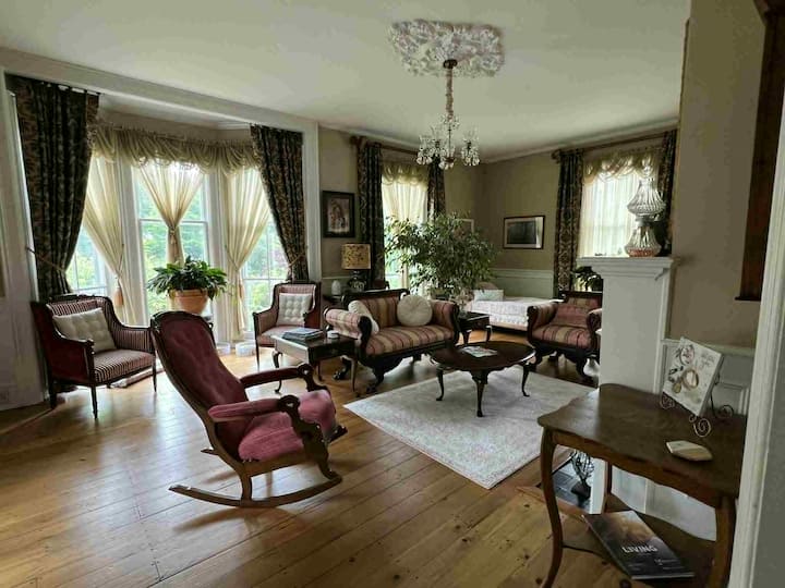 Château De Foi*, Le Jardin - Wellsboro, PA