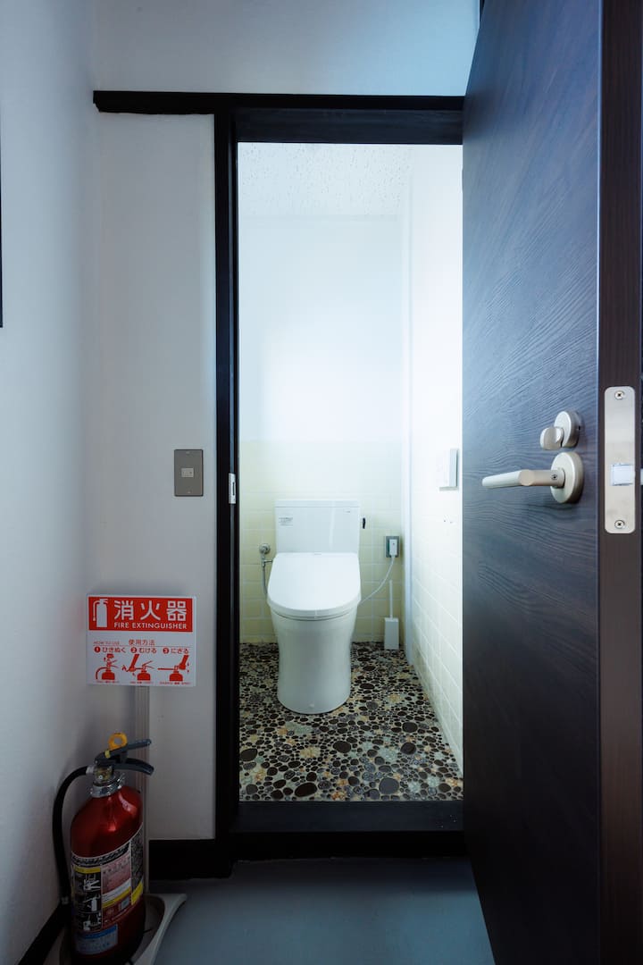 すべての寝室に洗面・トイレ完備！