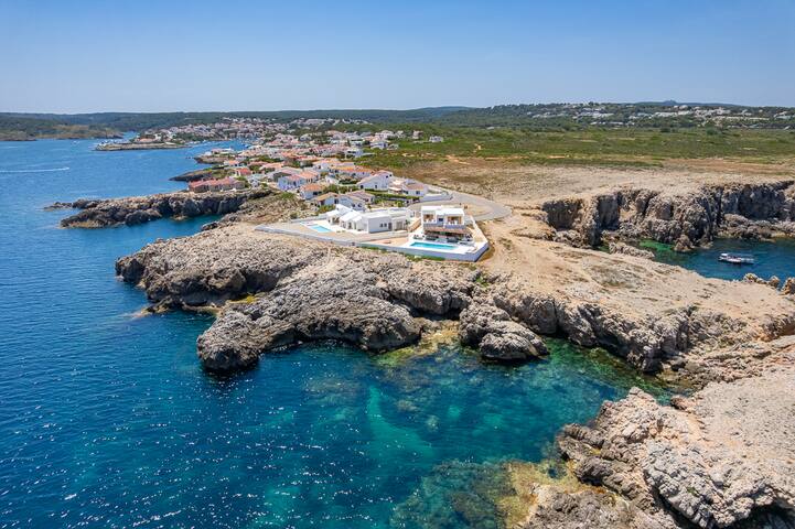 Villa delante del mar, Macaret