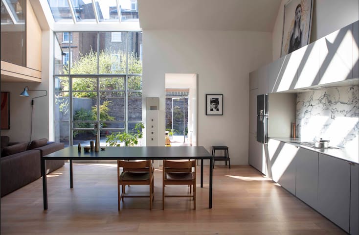 Historic House in Primrose Hill artists studio